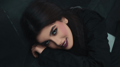 Vestidos góticos com corpete – como destacar a cintura e valorizar a silhueta?