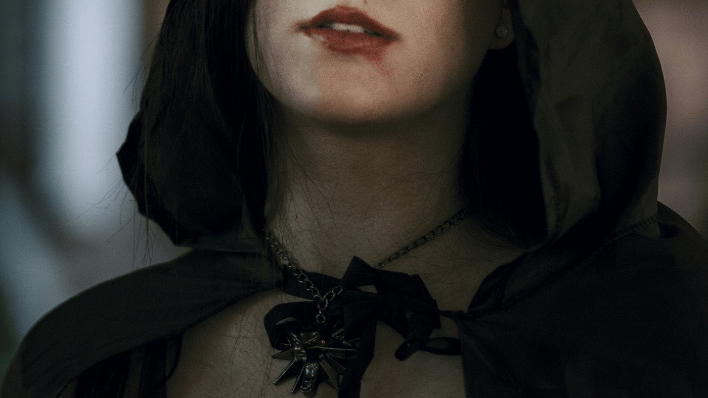 Casacos góticos com capuz – estilo e funcionalidade para dias frios - Castle Gothic