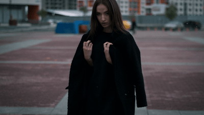 Como escolher um casaco gótico para o inverno – guia de estilos e tecidos